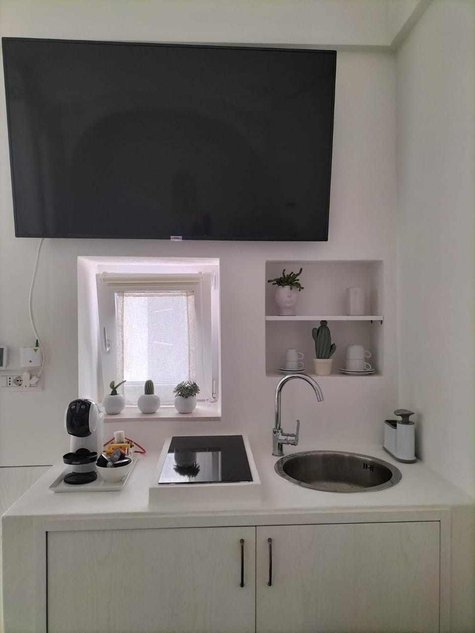 TV and multimedia, Kitchen or kitchenette