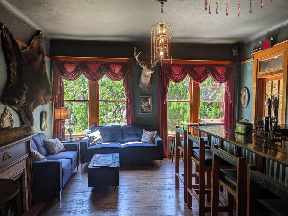 Communal lounge/ TV room, Lounge or bar