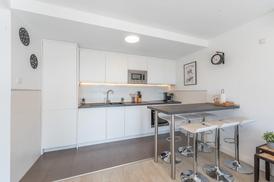 Kitchen or kitchenette, Living room