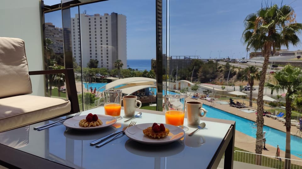 Balcony/Terrace, Balcony/Terrace, Pool view, Sea view