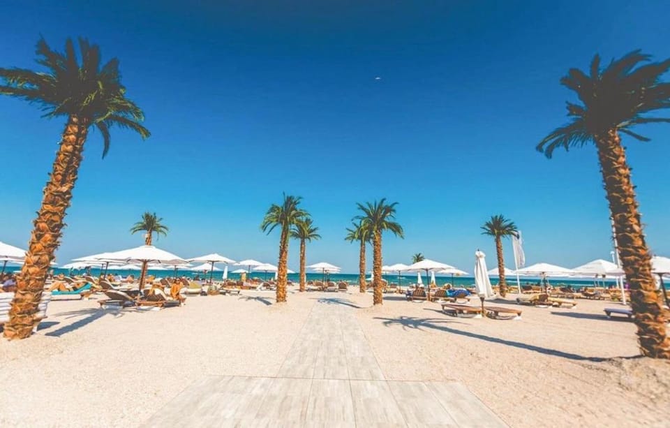 White Tower Mamaia Studio 806 Apartment in Constanta