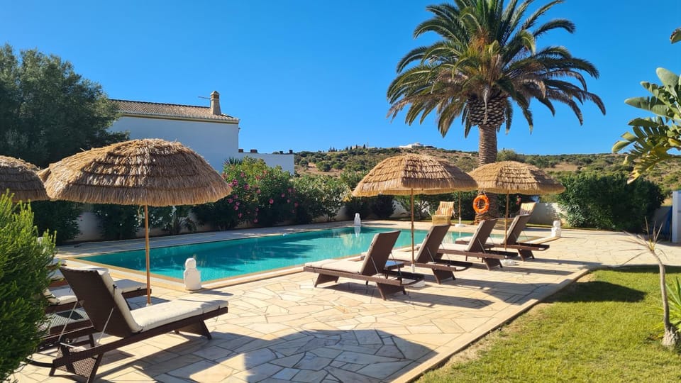 Swimming pool, sunbed
