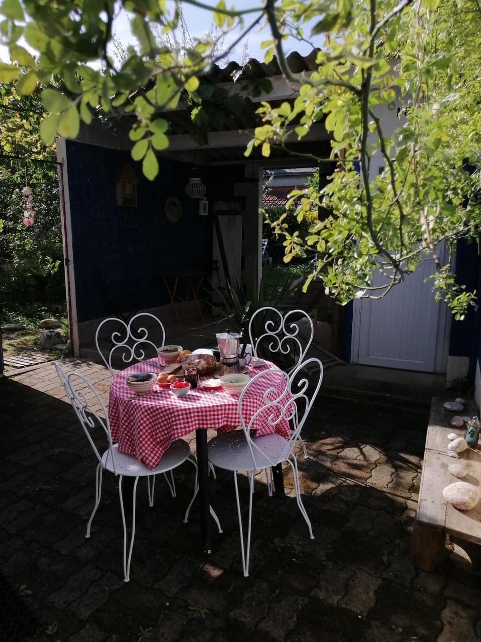 Patio, Garden, Dining area