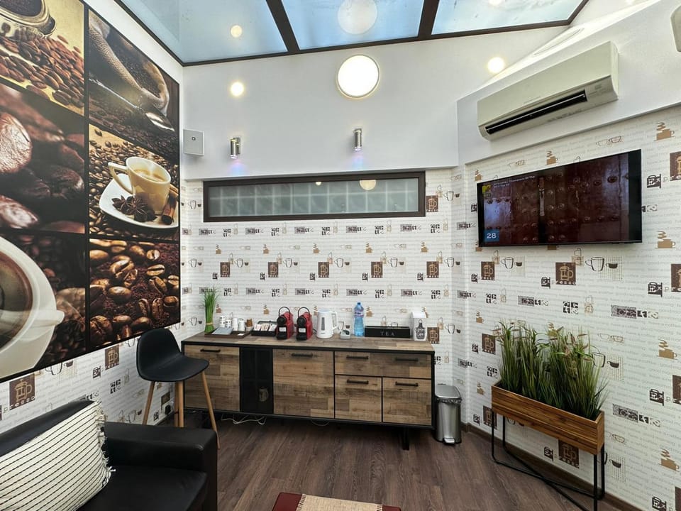 TV and multimedia, Seating area