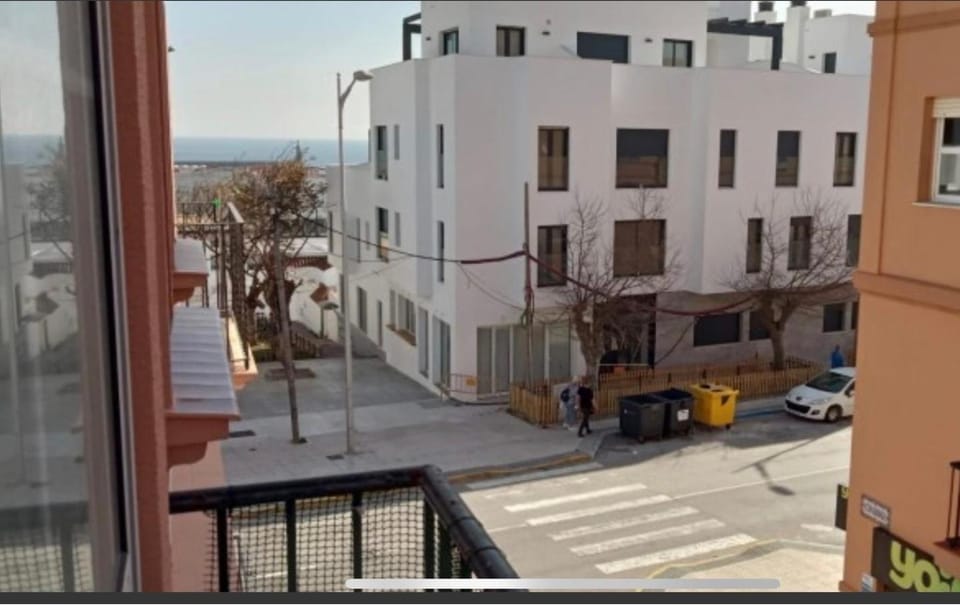 Sea view, Street view, Location
