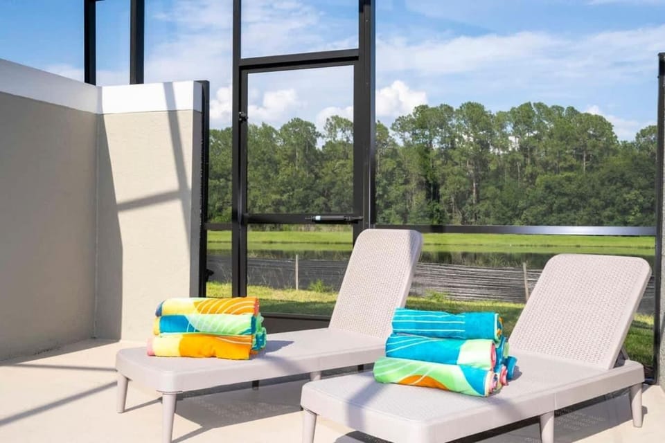 Marvelous 4Bd w Pool Close to Disney at Storey Lake 2629 House in Kissimmee