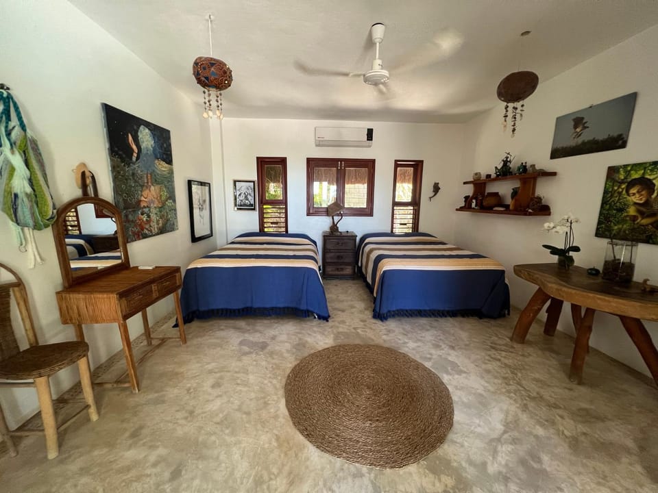 Photo of the whole room, air conditioner