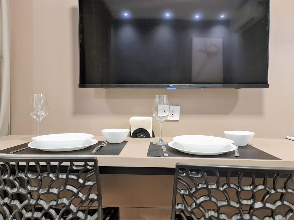 Dining area, Dinner