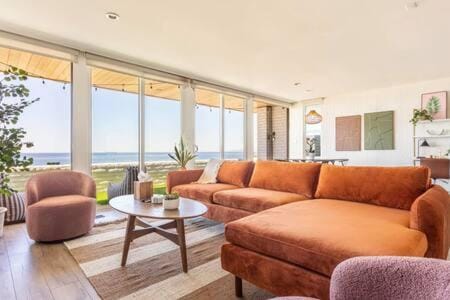 Manhattan Beach as your Backyard The Strand - Strand 1 DO NOT REACTIVATE House in Manhattan Beach