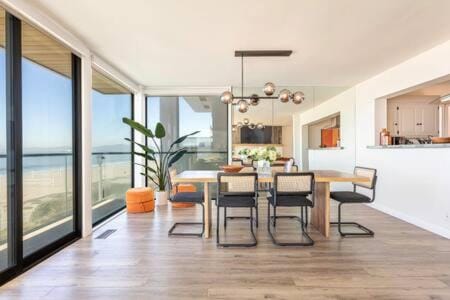 Stay on The Strand Manhattan Beach 4 bedroom - Strand 2 DO NOT REACTIVATE House in Manhattan Beach
