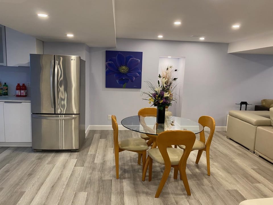Gilford Beach Apartment Apartment in Innisfil