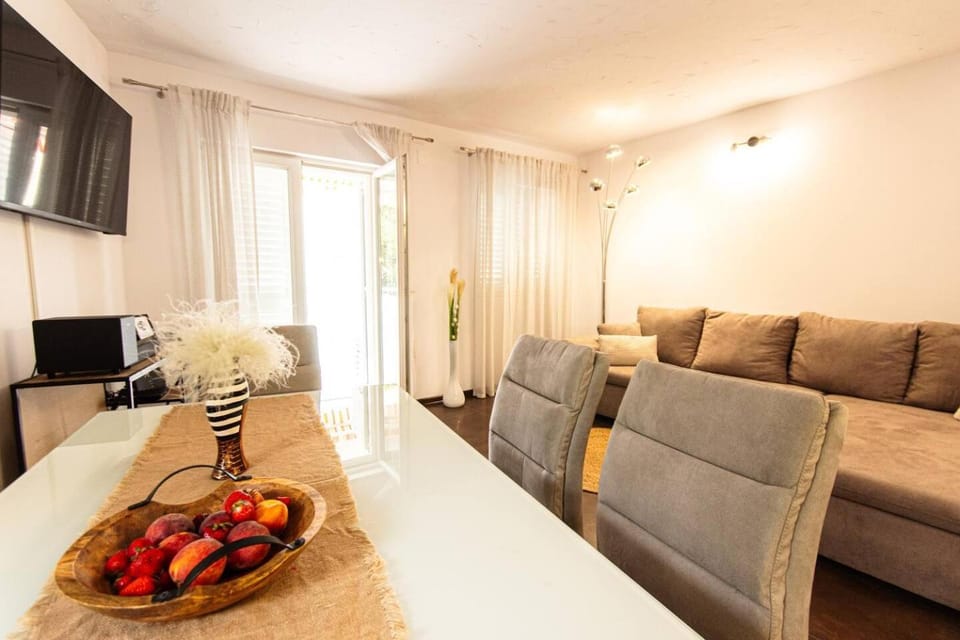 Comfortable 3 bedroom apartment Nancy Apartment in Split
