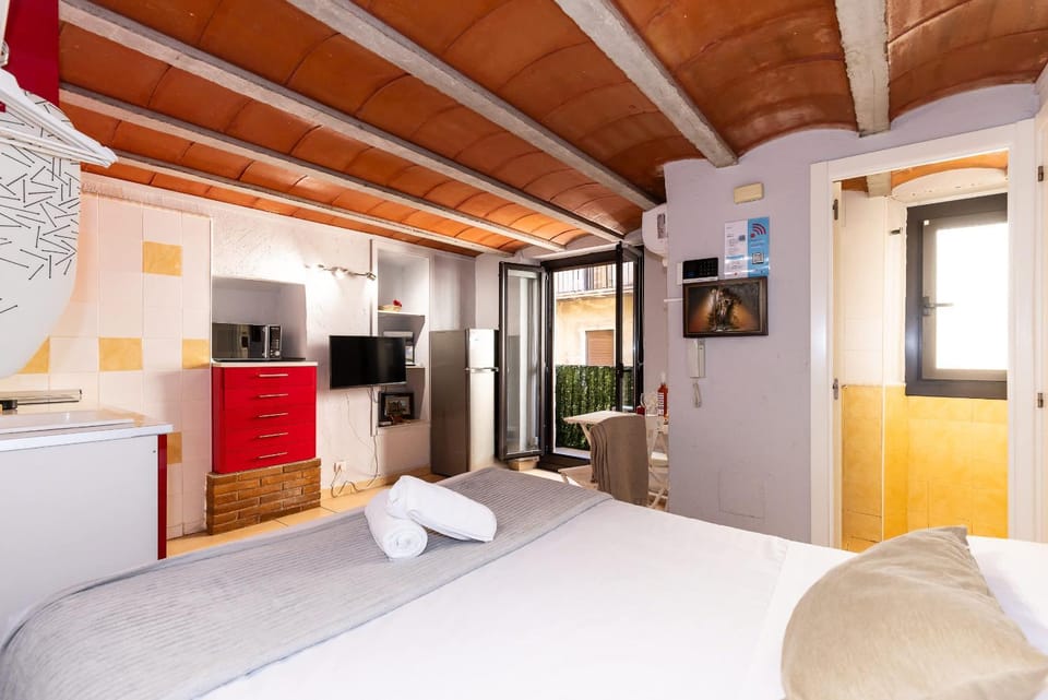 Roman Quarter - Trinquet - Unik Vacation Apartment in Tarragona