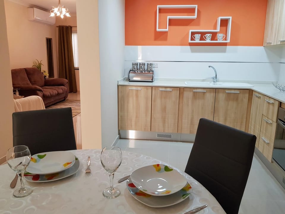 Charming apartment-wifi-sleeps 5 Apartment in Marsaskala
