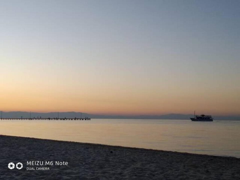 Neighbourhood, Natural landscape, Beach, Sea view, Sunset