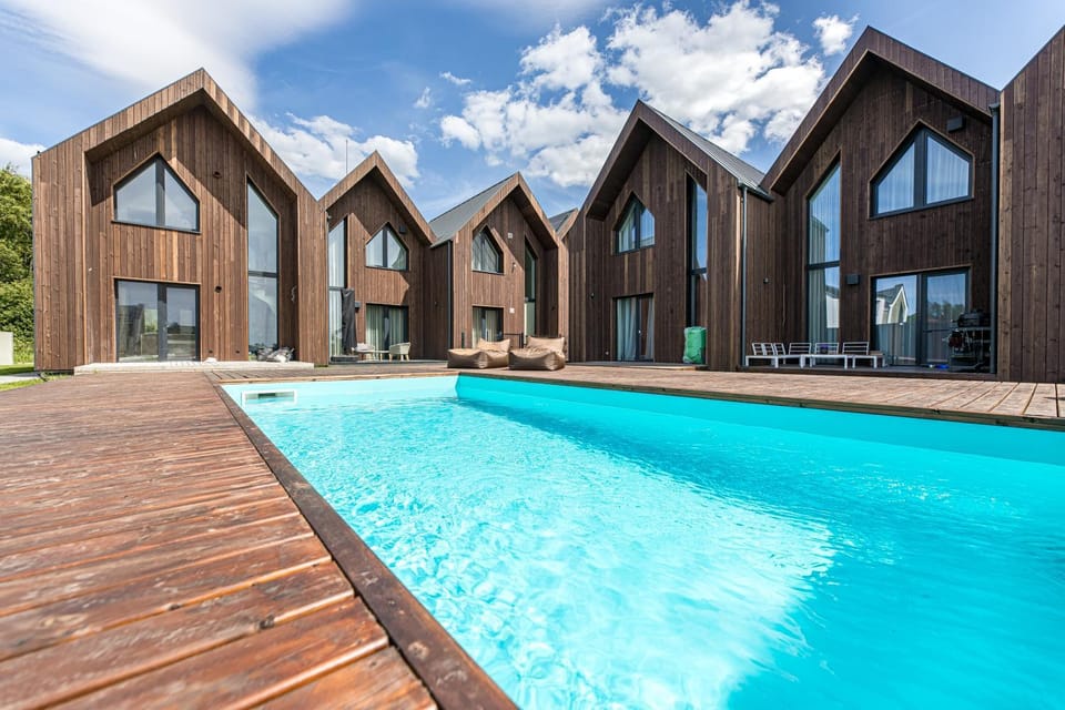 Property building, Pool view, Swimming pool, sunbed