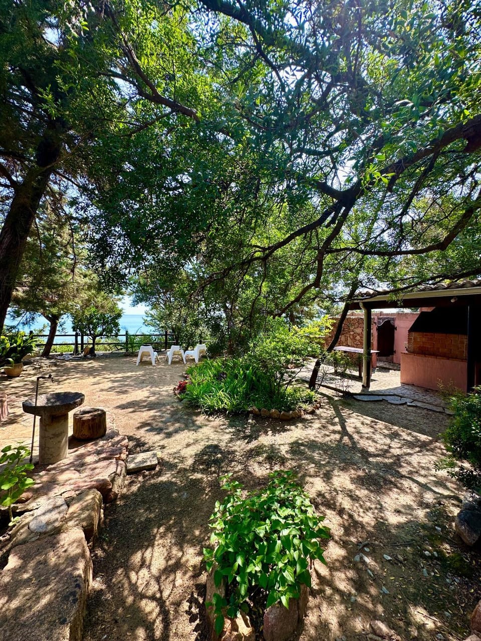 BBQ facilities, Garden