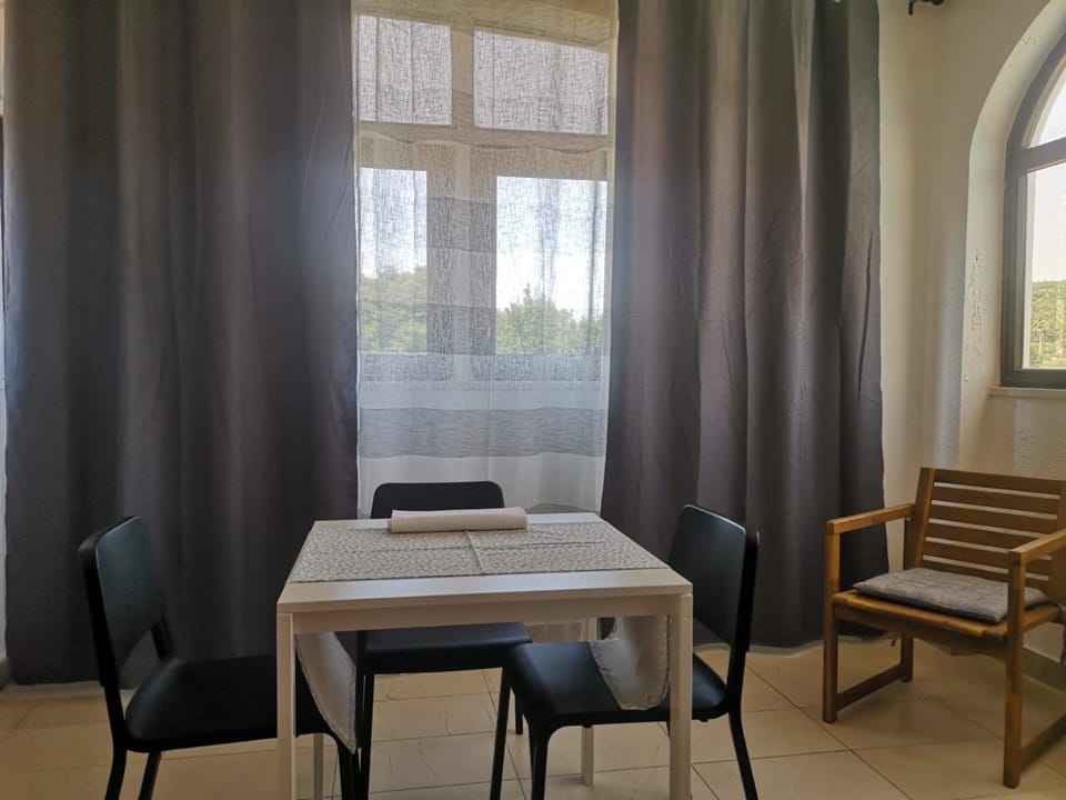 Studio apartment with swimming pool Apartment in Dubrovnik-Neretva County