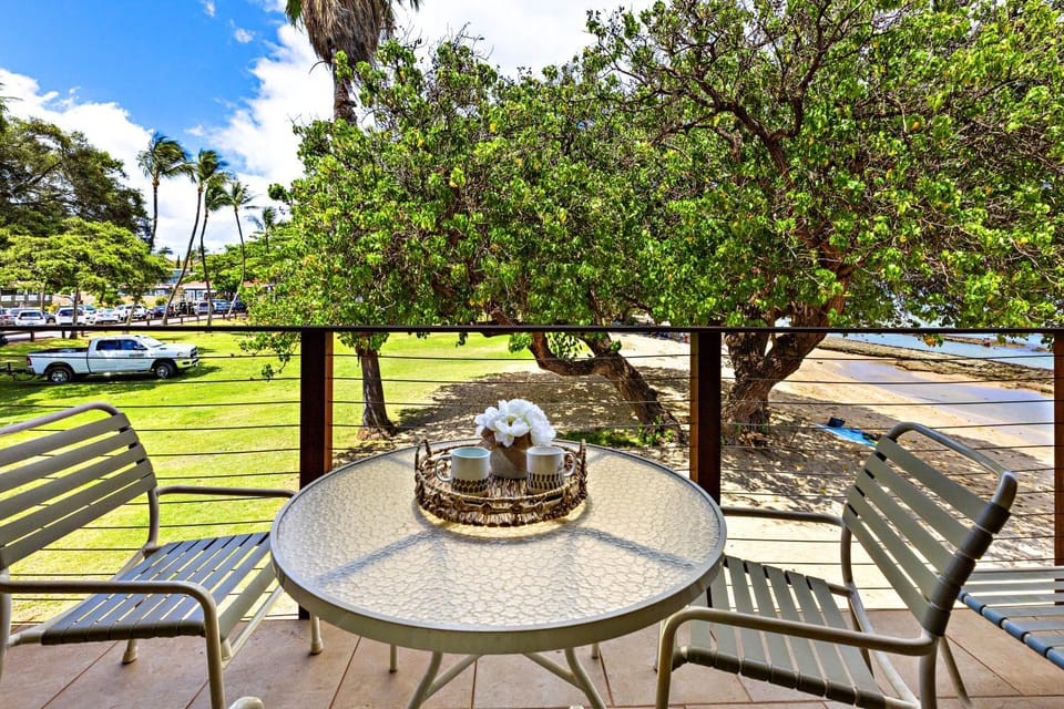 Hale Kai 204 Apartment in Napili-Honokowai
