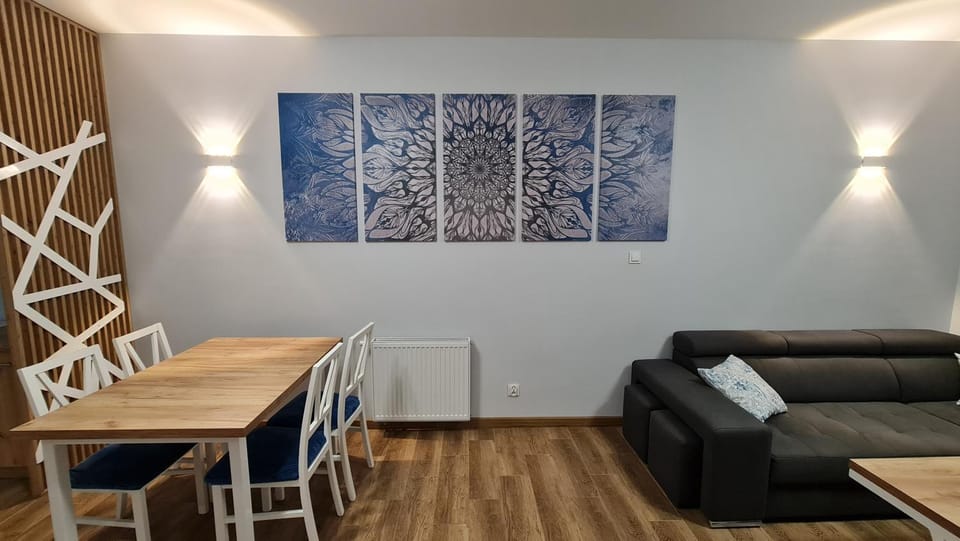 Living room, Decorative detail, Seating area, Dining area