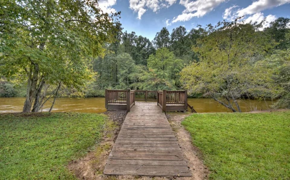 Bear River Cabin Cabin in Georgia