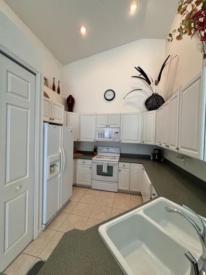 Right Direction Rentals Carnoustie Townhome Villa in Port Saint Lucie