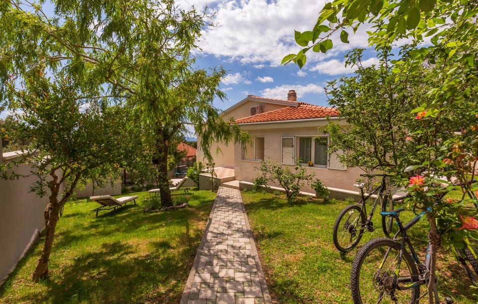 Villa Biston Villa in Baška Voda