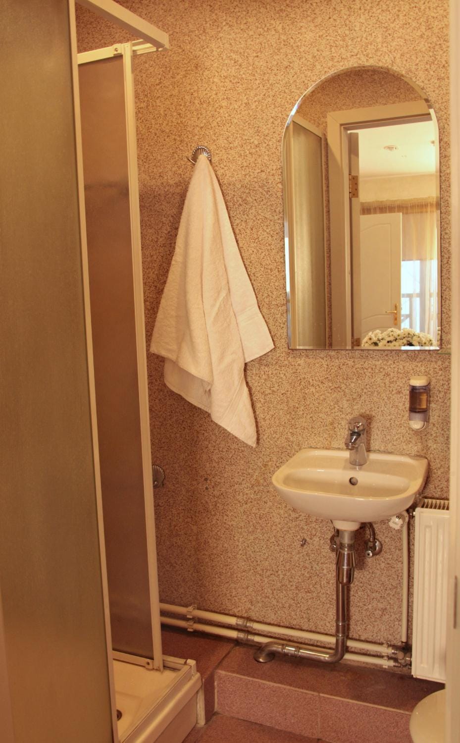 Shower, Toilet, Bathroom