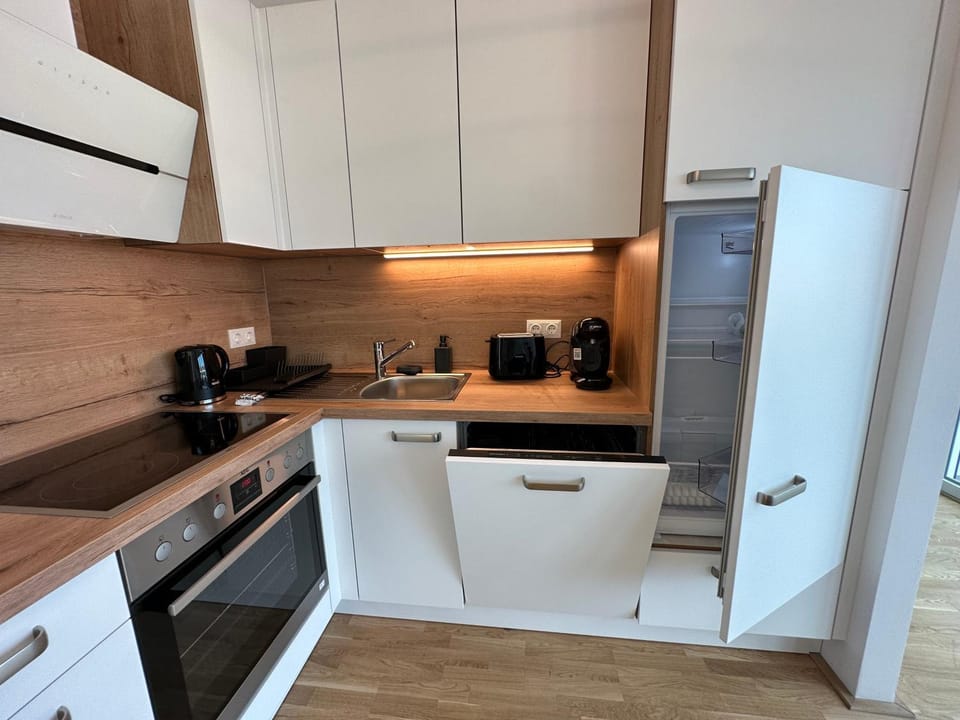 Coffee/tea facilities, Kitchen or kitchenette, dishwasher, pet friendly, stove, toaster