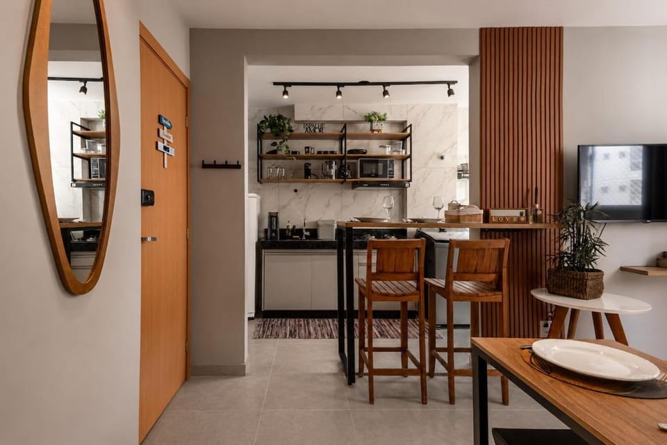 Flats Praia Uberlandia - Apt próximo ao Praia Clube - Area de lazer com Portaria 24 horas, piscina, academia, brinquedoteca, churrasqueira e áreas verdes para caminhadas Apartment in Uberlândia