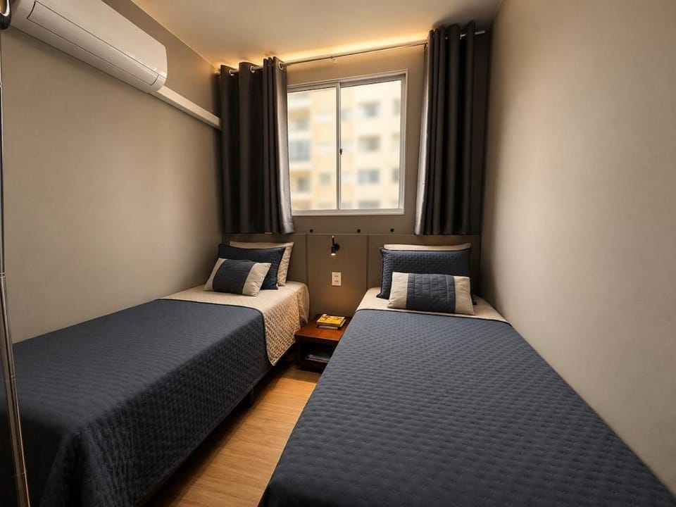 Flats Praia Uberlandia - Apt próximo ao Praia Clube - Area de lazer com Portaria 24 horas, piscina, academia, brinquedoteca, churrasqueira e áreas verdes para caminhadas Apartment in Uberlândia