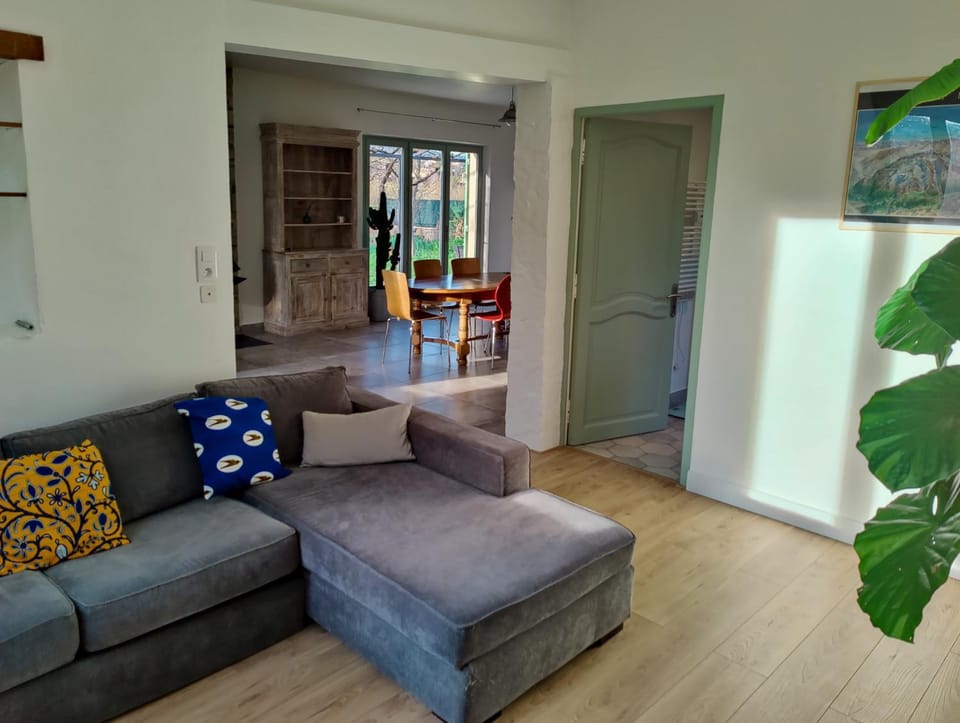 Living room, Bedroom