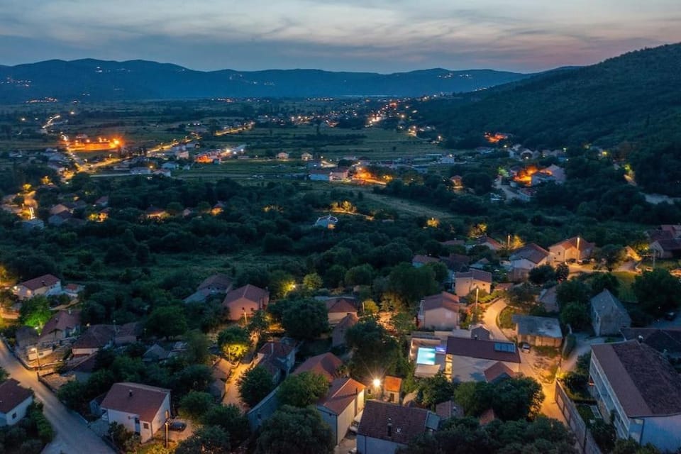Villa Nusa - Imotski- Brand new Villa in Split-Dalmatia County
