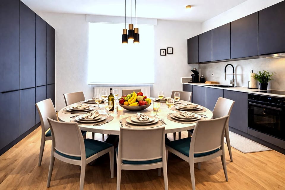 Coffee/tea facilities, Kitchen or kitchenette, dishwasher, stove, kitchen