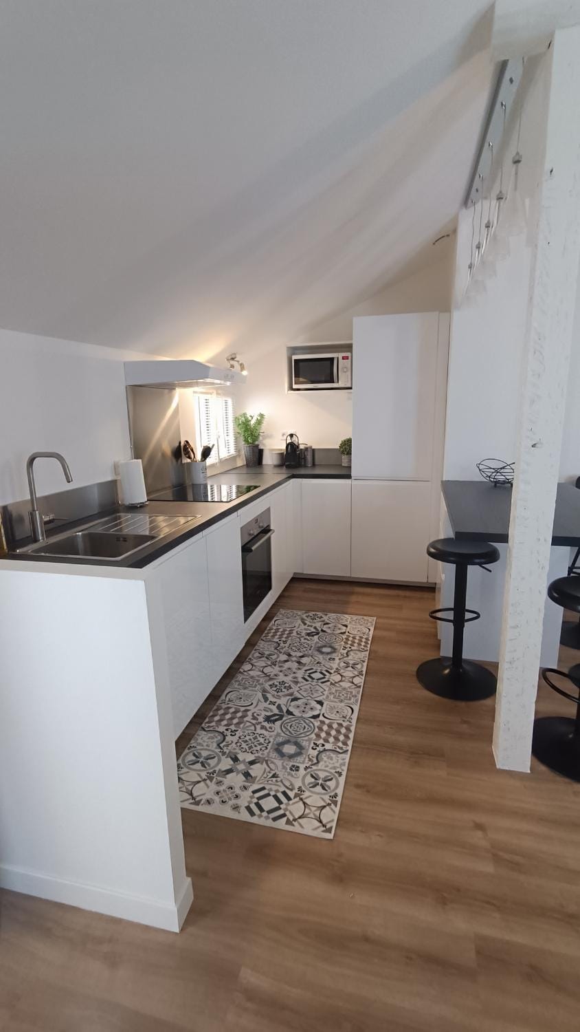 Kitchen or kitchenette
