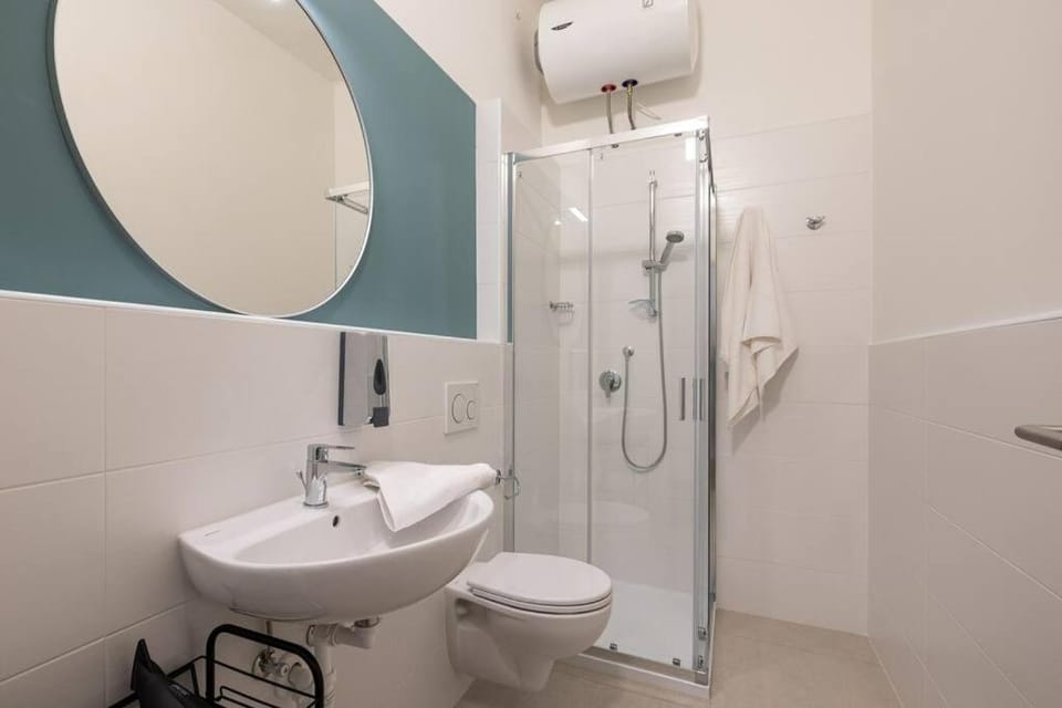 Mia Rooms - Room with Private Bath Bolzano Center01 Apartment in Bolzano