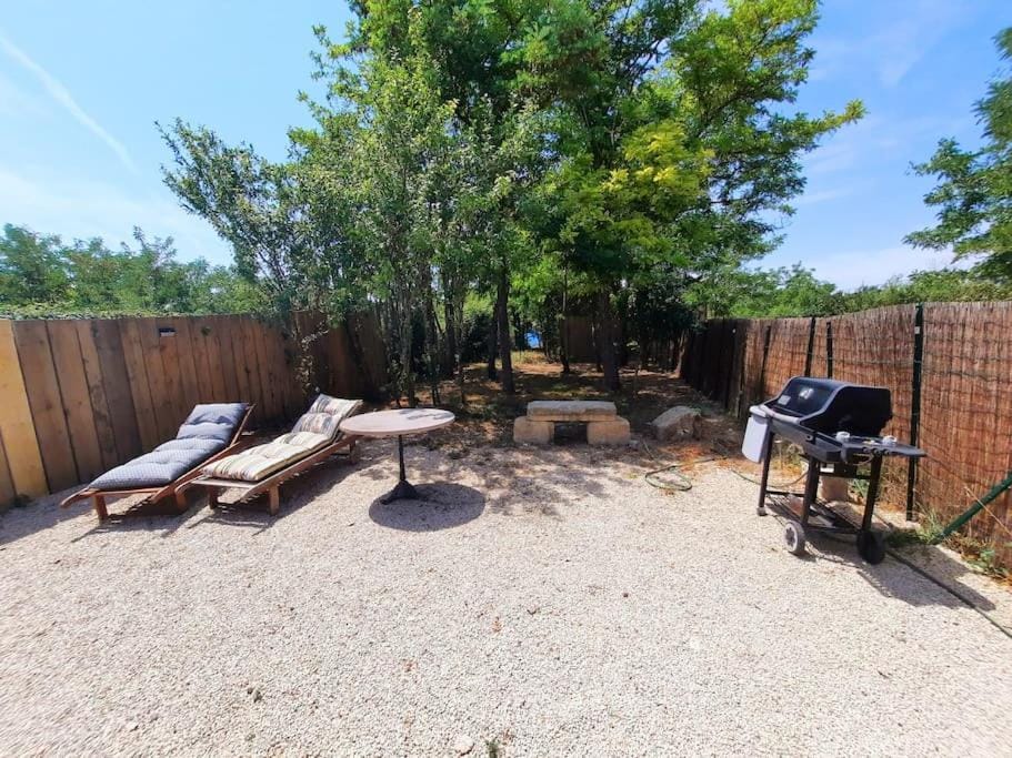 adorable guest house avec jardin et parking privatif House in Aix-en-Provence