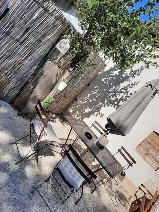 adorable guest house avec jardin et parking privatif House in Aix-en-Provence