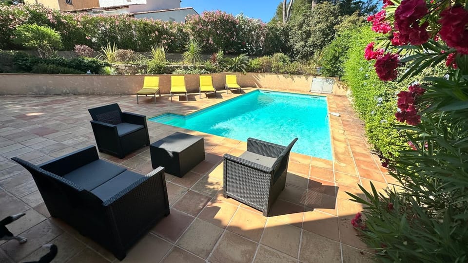 Garden, Pool view