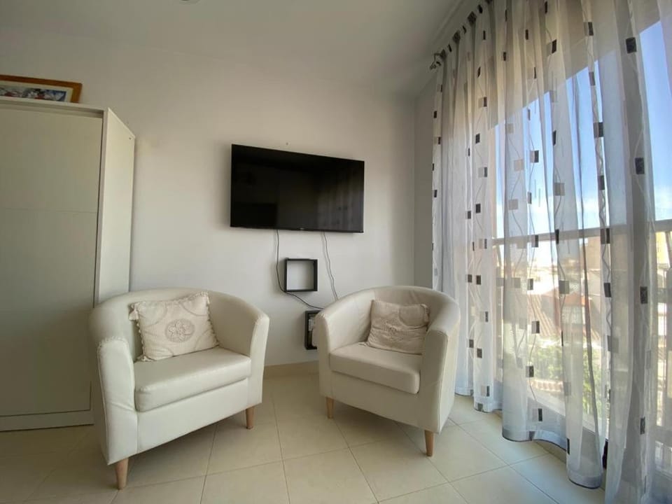 TV and multimedia, Seating area