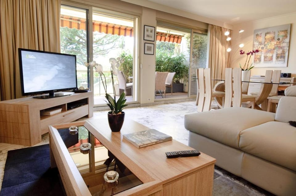 90m2 Apartement - Les Palmiers de Cannes Apartment in Cannes
