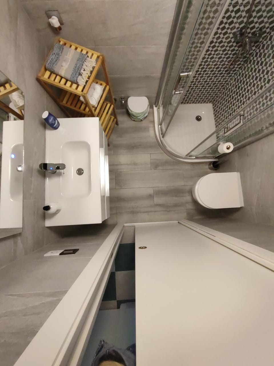 Shower, Toilet, Bathroom