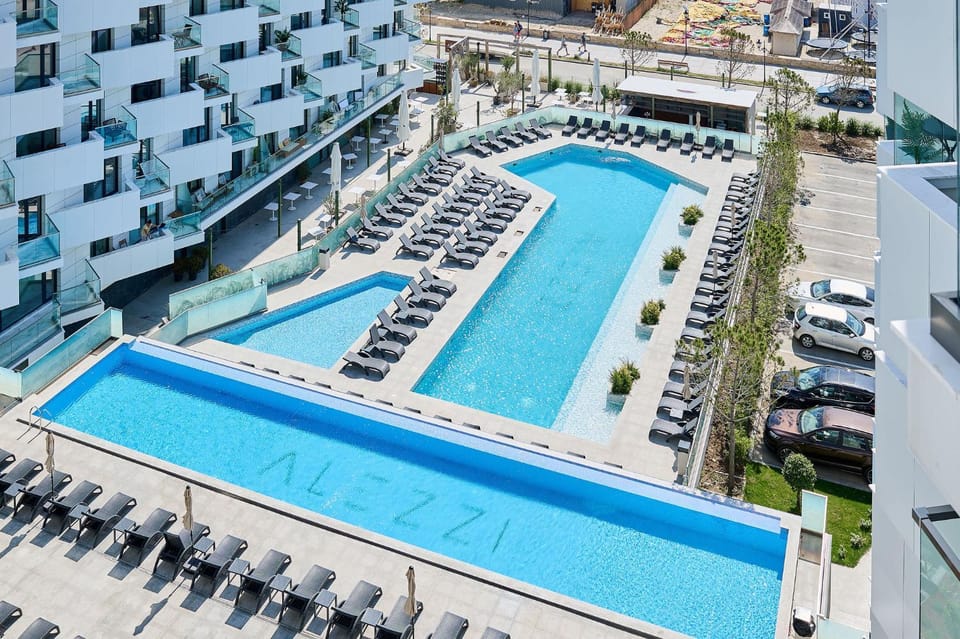 Property building, Pool view, Swimming pool