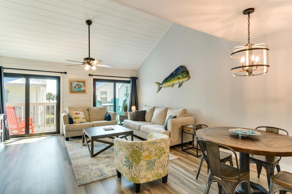 Orange Beach Condo w/ Dock: Boater's Paradise! House in Orange Beach