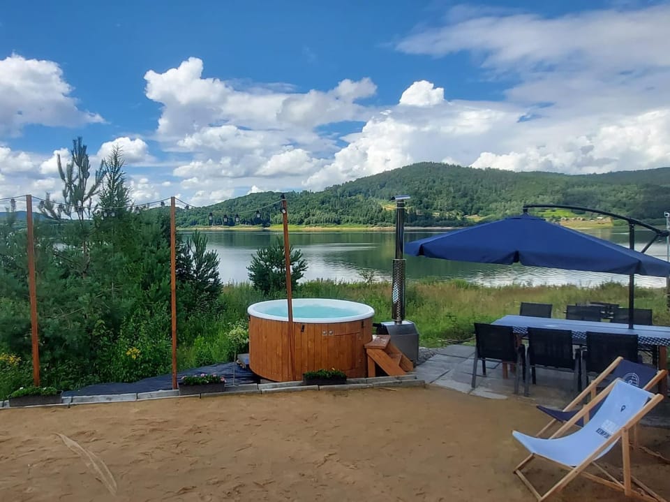Beach, Lake view