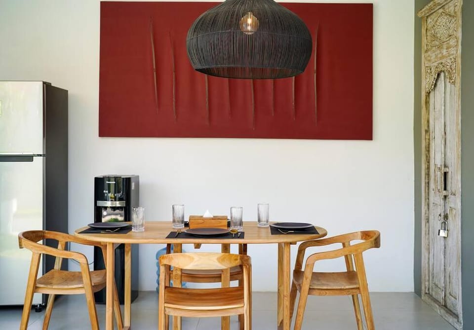 Coffee/tea facilities, Dining area, Food