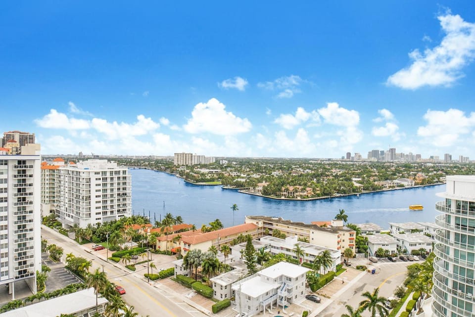 Bird's eye view, City view, Lake view