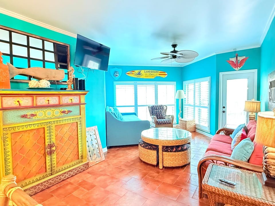 Riverfront condo downtown newbraunfels Apartment in New Braunfels