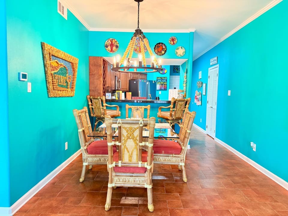 Riverfront condo downtown newbraunfels Apartment in New Braunfels