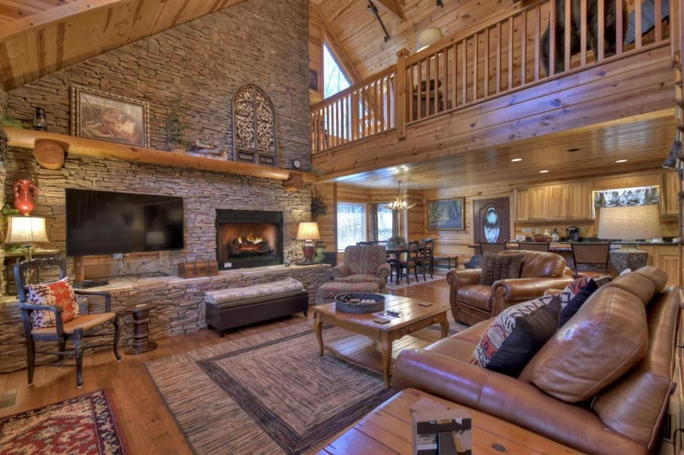 Mountain Creek Lodge House in Georgia